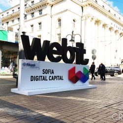 Обемни букви WEBIT www.crops.bg