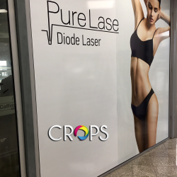 Монтаж на стикери за витрини, http://crops.bg/