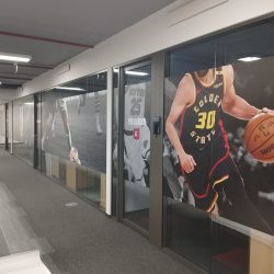 Витринни графики и рекламни стикери