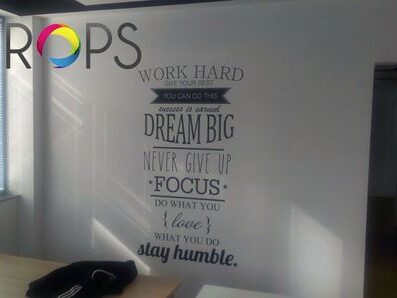 Печат на самозалепващи стикери 10