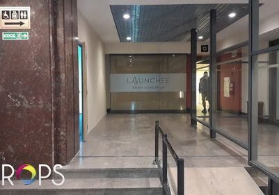 Детайли при брандирането на витрини 5