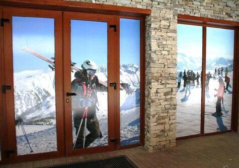 Привличане на клиенти чрез брандиране на витрини 12